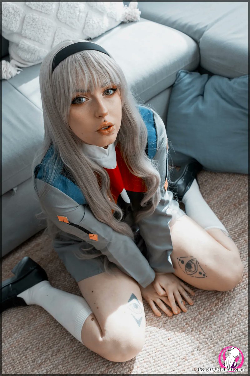CosplayDeviants's tweet photo. Be a darling and wish @lilycosplays a very devious birthday! https://t.co/SPtZiMcKnV