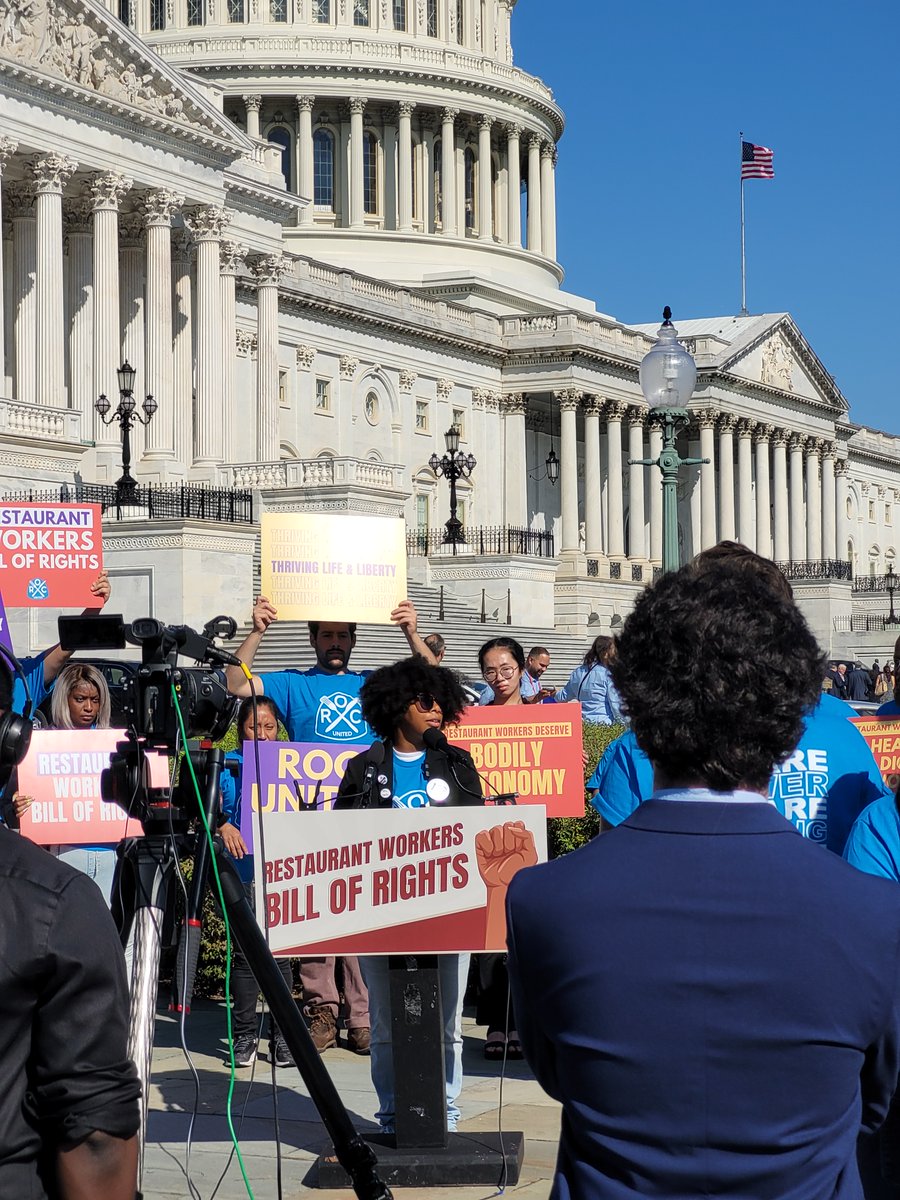 foodchainworker's tweet photo. Proud to join our members @rocunited and restaurant workers from across the country at today's press conference for a #RestaurantWorkersBillofRights outside the Capitol! Learn more: https://t.co/NWJCCGfQIs https://t.co/hKTWjdxkRd