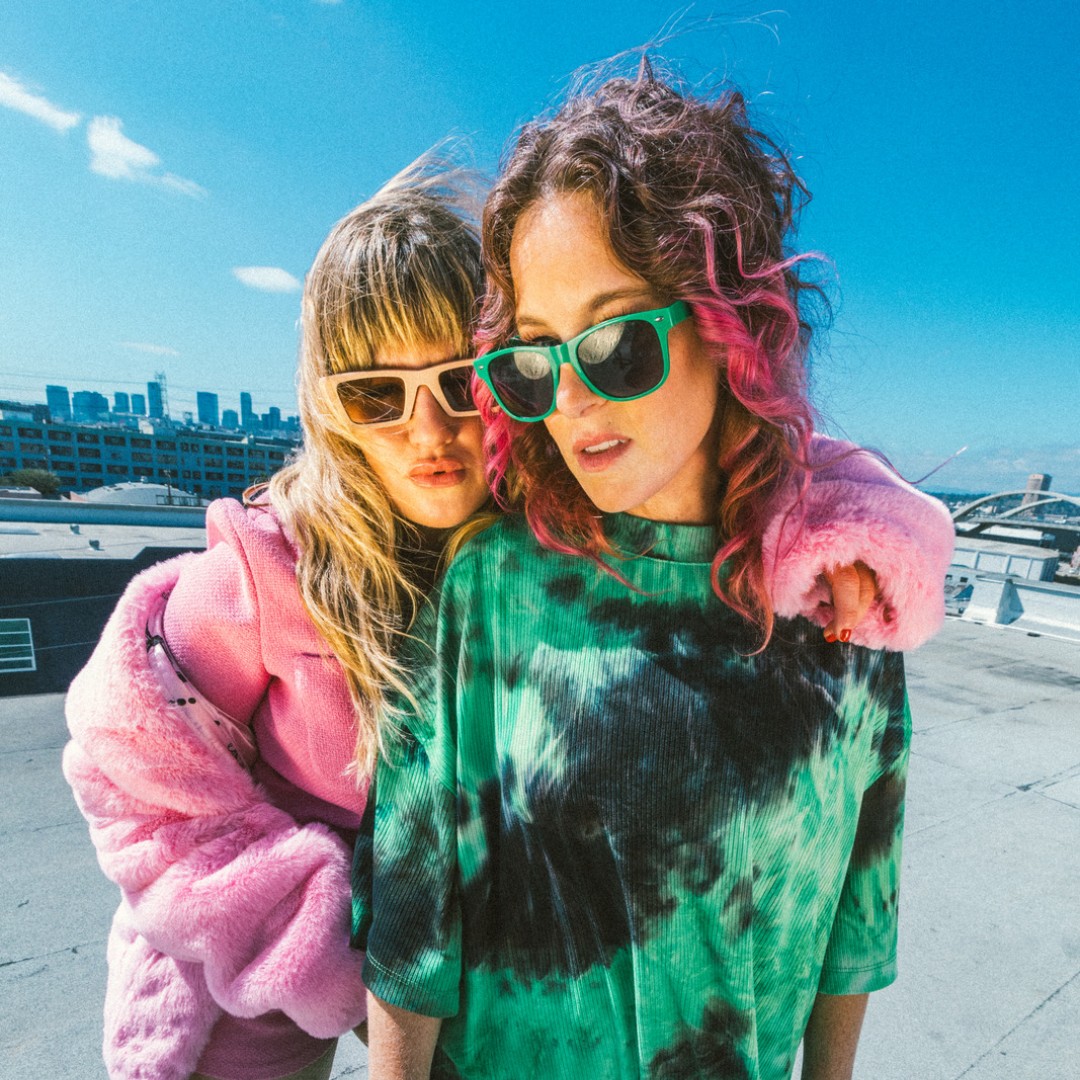 .@desertdaze is bringing @DeapVally to the Hall for ONE LAST SHOW on 11/15 😭 You  won't want to miss their Farewell Tour (plus they'll be playing Sistrionix in full!) ❤️‍🩹

Tickets go on sale this Friday at 10AM!