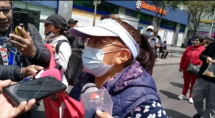 EverVargasL's tweet photo. #deÚltimo
Dirigente de #Casegural, Míriam Pérez califica como "mentira" el informe que brindó la Caja Regional de #LaPaz sobre el 91% de abastecimiento de medicamentos. Asimismo, niega tráfico de influencias. https://t.co/q6GQ61kQXg