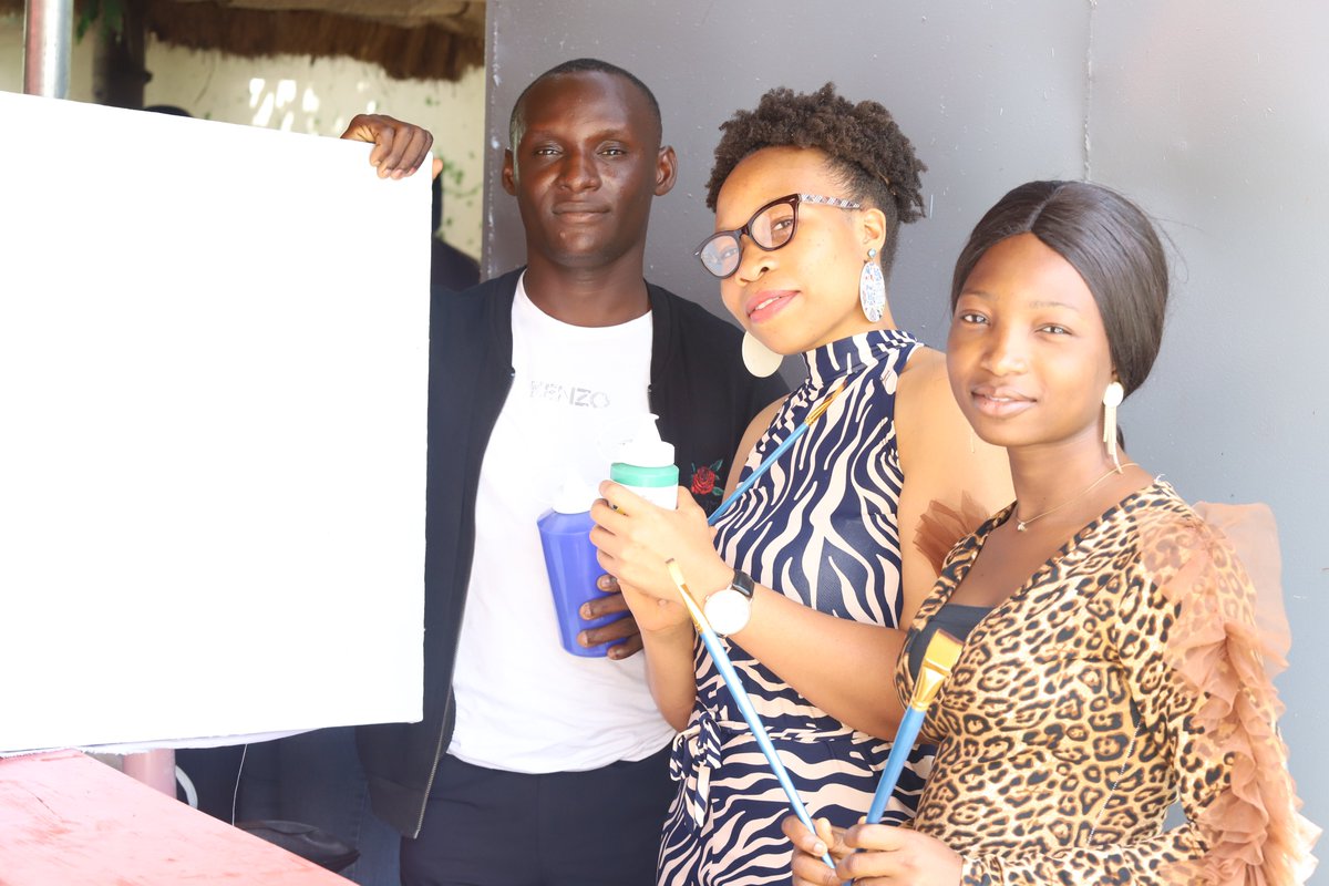 ActionAidNG's tweet photo. #GlobalClimateActionWeek - Green sip and paint (arts painting 🖌🎨, reflecting the effects of climate change on people's lives and livelihoods).

#globalweekofclimateactions
#Globalplatforms
#ClimateAction
#ClimateActionNow
#FundOurFuture https://t.co/DXQXFNIh1O
