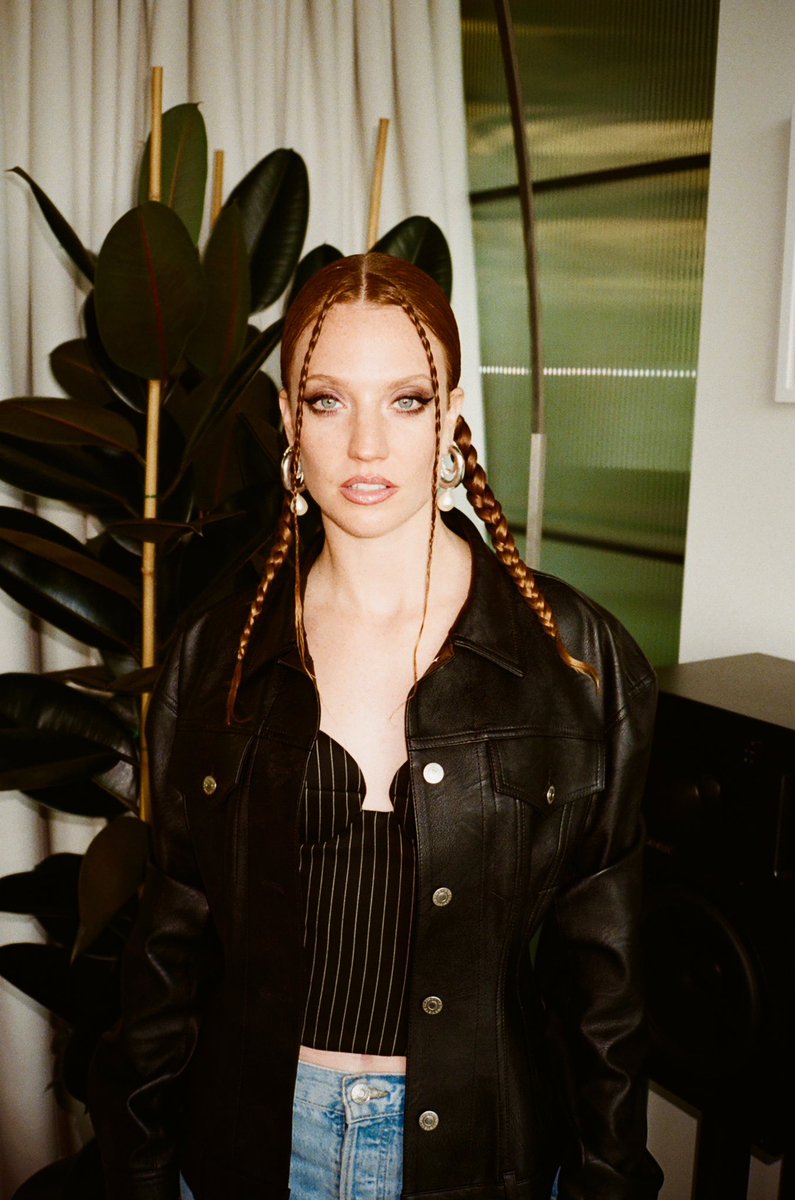 Jess Glynne tweet media