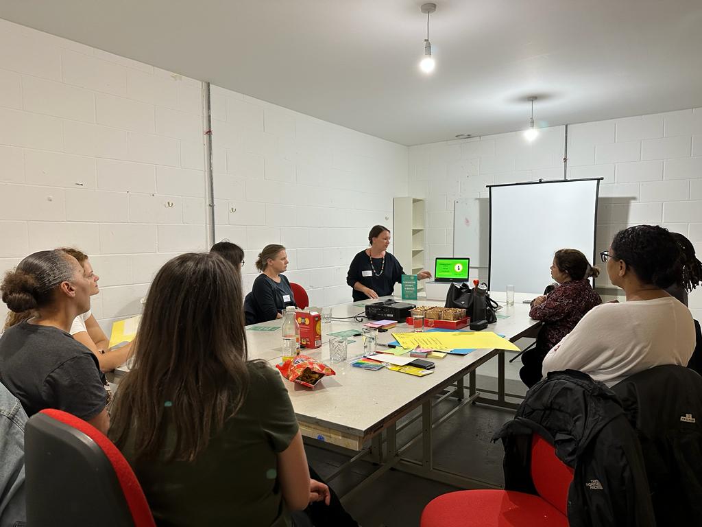 Helen Rowe tweet media