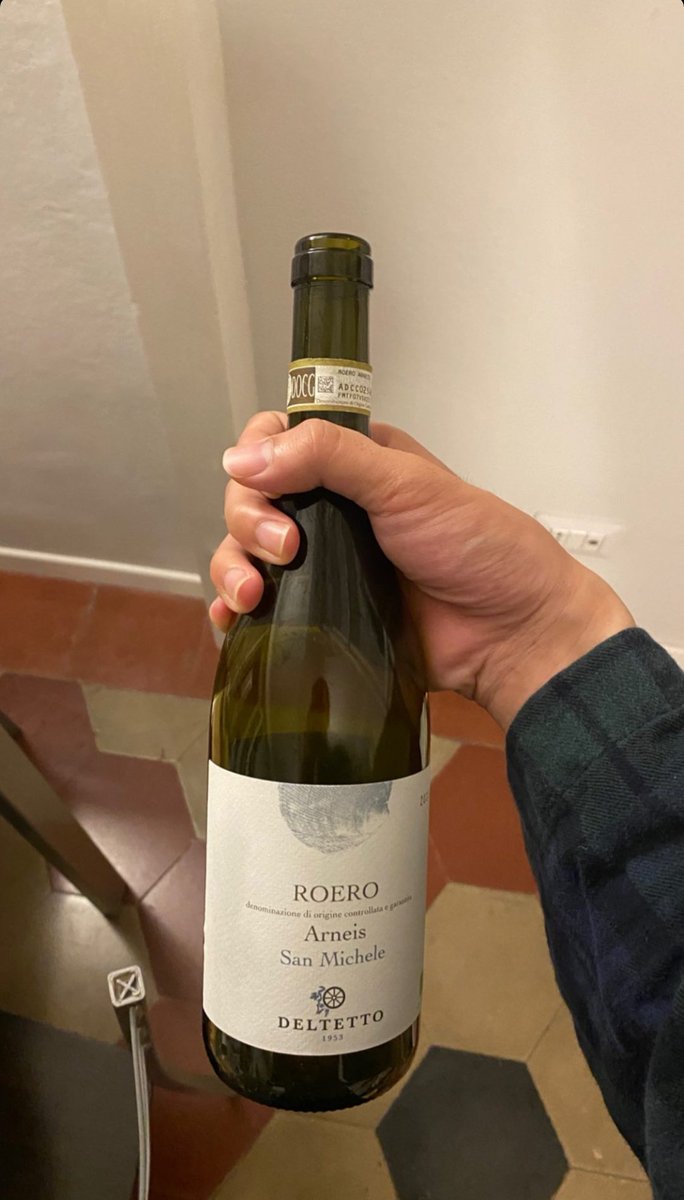 WONJNOG's tweet photo. Just another day of enjoying Italy at its finest. https://t.co/mODuUf86Nj
