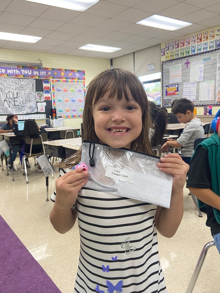 OLHD123's tweet photo. Check out Ms. SooHoo’s class at #D123cov proudly displaying their Cougar Cash! 🏅 Here's why we use positive behavior rewards like Cougar Cash across #D123: 1️⃣ Celebrate positive behavior 🎉 2️⃣ Provide instant feedback 👍 3️⃣ Boost student motivation 🚀 https://t.co/CMEaKalifm