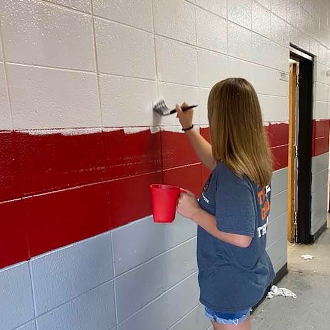 2022 Rogers Scholar and Buckhorn High School student Mackenzie McIntosh helped paint the hallways and classrooms of AB Combs Elementary School, which, for the second year is hosting students from flood-damaged schools.