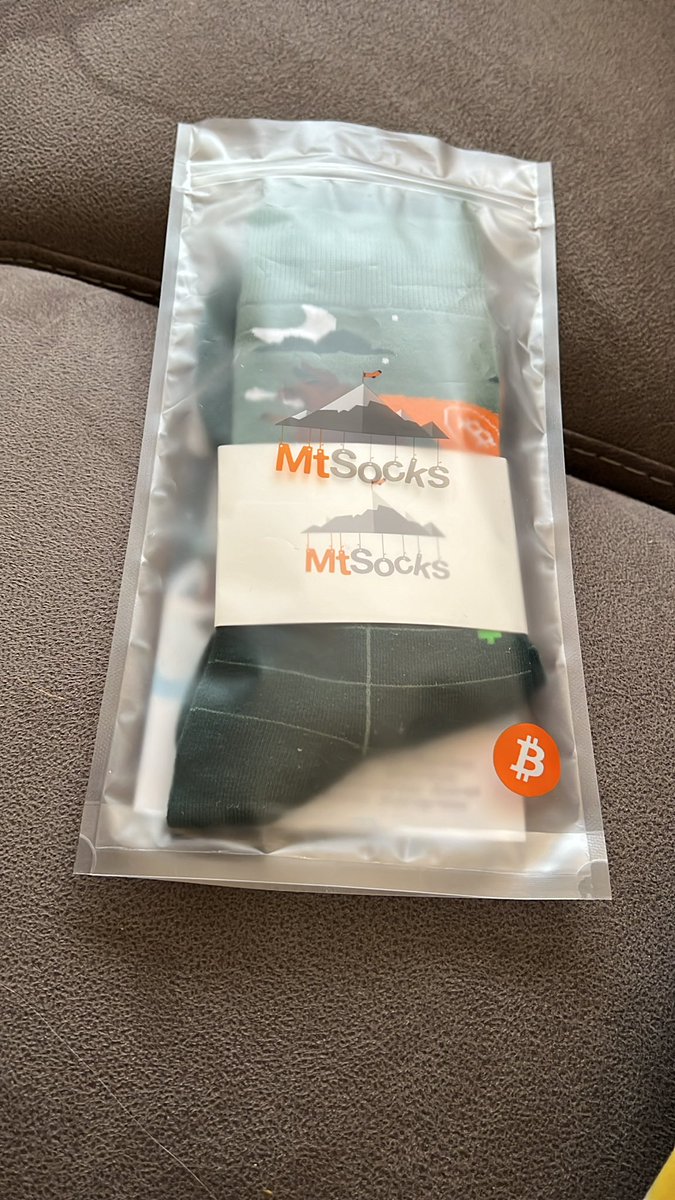 _ClaytonCox's tweet photo. @CoinCorner  just sent me these through the post. Best surprise delivery ever 👍🏻 https://t.co/9G7QhOVBh8