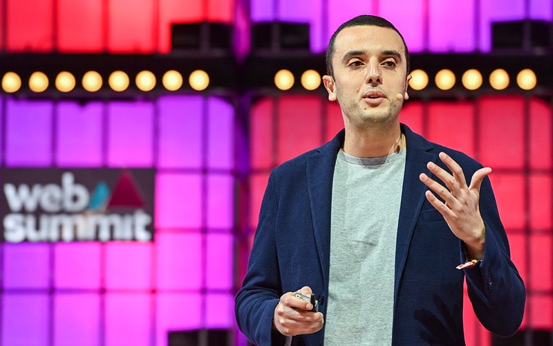 Ali Hamriti has built a global team of more than 25 people as he scales #FinTech <a href="/getrollee/">Rollee</a>.

He says offering flexible working options has been a game-changer in attracting top talent.

What is his other advice for fellow #startup entrepreneurs?

techblast.co.uk/news/fintech-f…