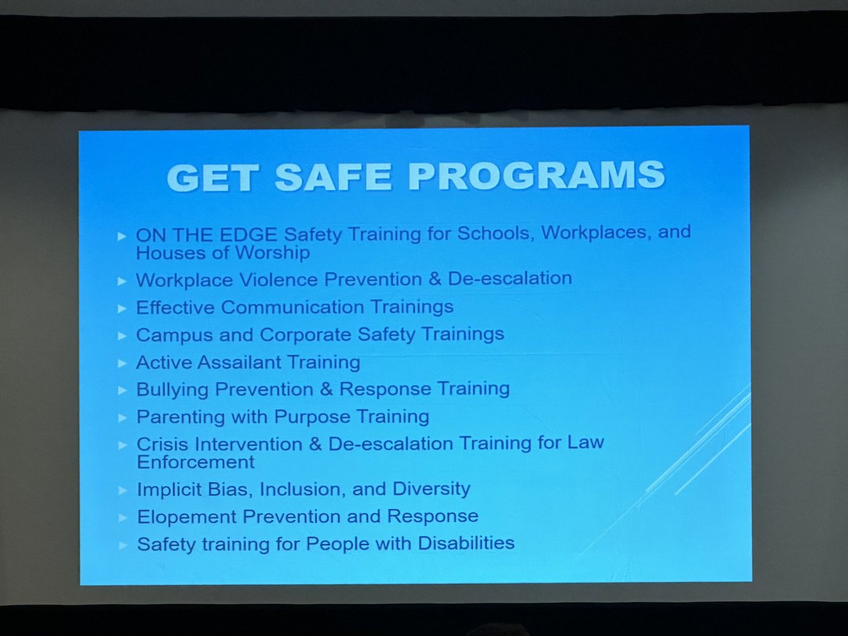 CCPOA_us's tweet photo. Stuart Haskin @GetSafe facilitating training to explain 🗣️Communication and de-escalation skills for working with individuals with developmental disabilities. Communication styles that we all can relate to. #Communication #SafetyFirst #YouMatter https://t.co/ICFxowVaJe