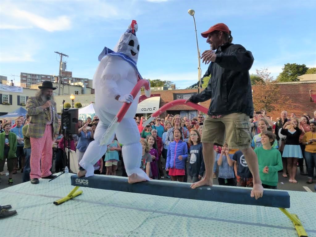 BostonCentral's tweet photo. Ahh, finally - September weather is here!  Looks like we're in for a nice streak of weather. This week enjoy the South Boston Street Fair, Somerville's 'What the Fluff' Fest, Chandler Pond Fall Festival, Town &amp; Homecoming Days, and more!  https://t.co/GwhC1E4tIL https://t.co/qulhY3rnwp