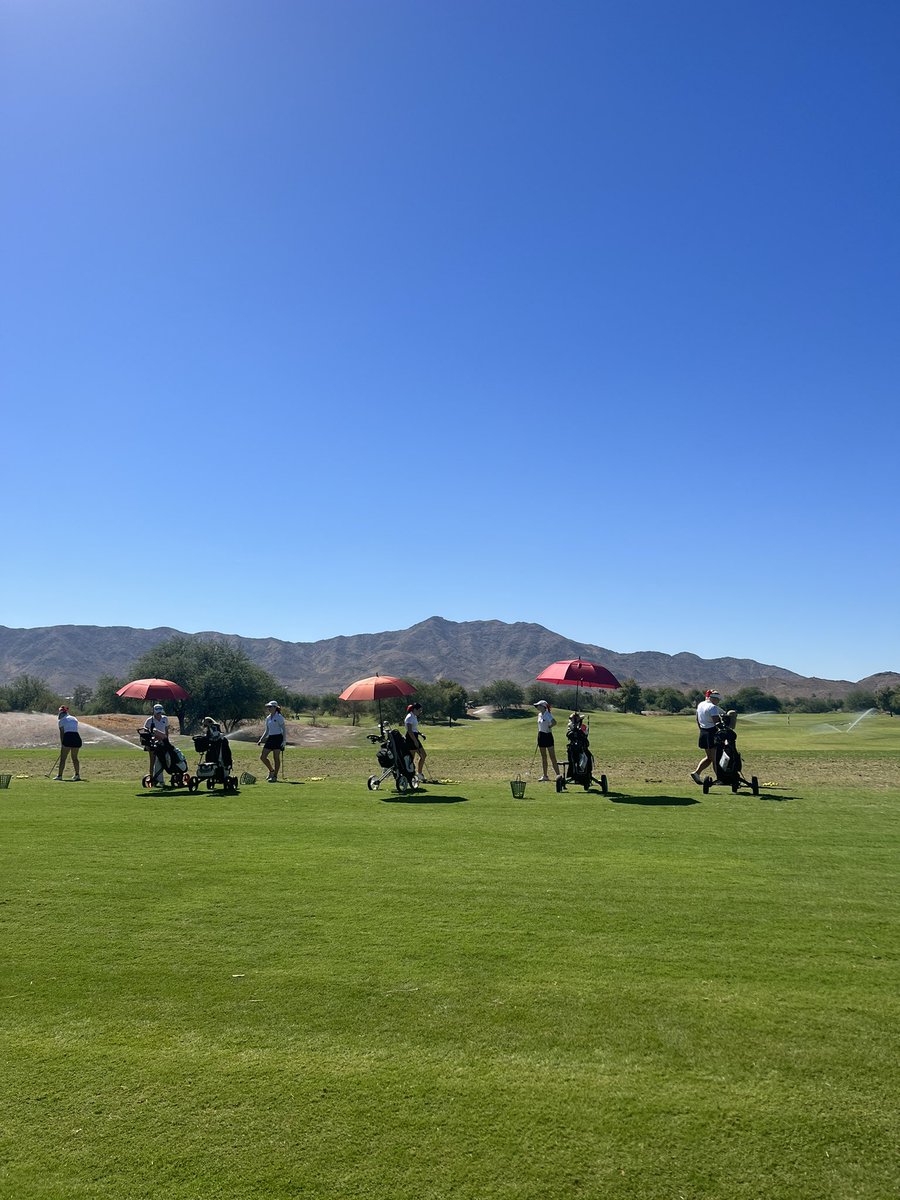 Girls Golf at the Aguila Golf Tournament!