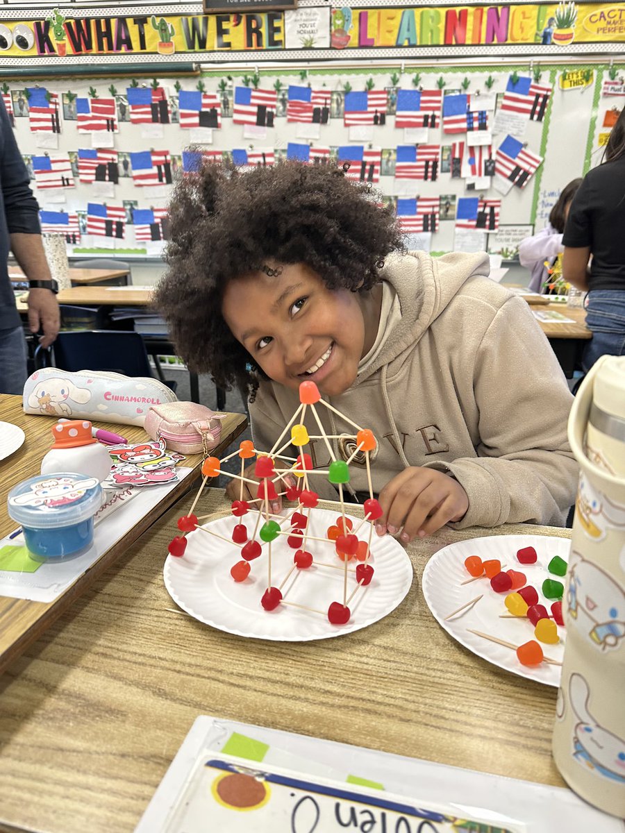 @KingsburyRUSD #ELOP Fourth grade Dot Structures for Dot Day! @RedlandsUSD @RedlandsUSDSupt #expandedlearning #explorationexperience