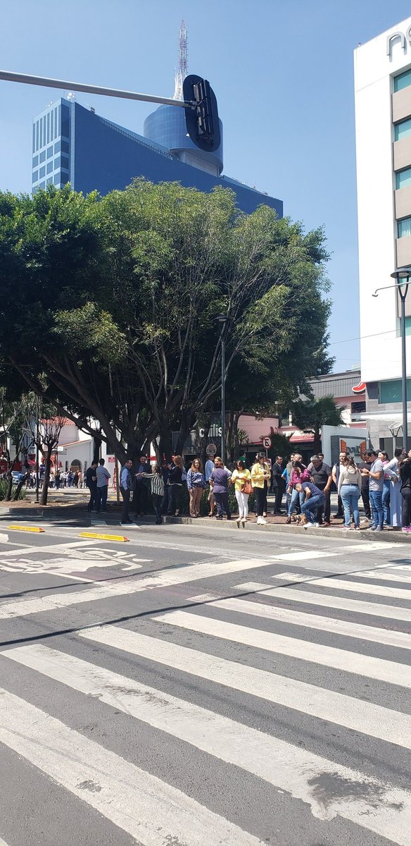 TecStudentPosts's tweet image. #SimulacroNacional2023  en la Del Valle Norte y Nápoles #AlertaSismica #19deSeptiembre @BJAlcaldia @AccionesBJ @STaboadaMx