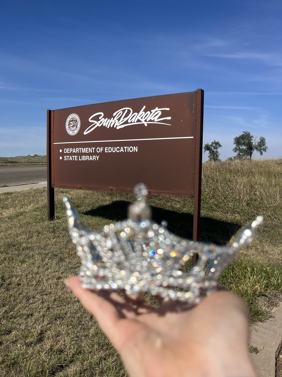 Stopped by the <a href="/sddoe/">SD Dept of Education</a> yesterday to talk about their new literacy initiative and how we can work together to improve literacy in South Dakota!

I left feeling so inspired and hopeful for the future 🤩