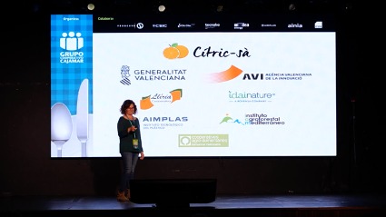 anacanoarribas's tweet photo. Belén Tamargo de @Cooplliria ha explicado en #Wefood-2023 el Proyecto #Cítric-sà, cofinanciado por la @GVAavi, que cuenta con la participación de @aimplas, #IAM @UPV e @idainature y la colaboración de @CoopsAgroCV. Una apuesta innovadora para la gestión integrada de plagas. https://t.co/FsQr0gg0zI