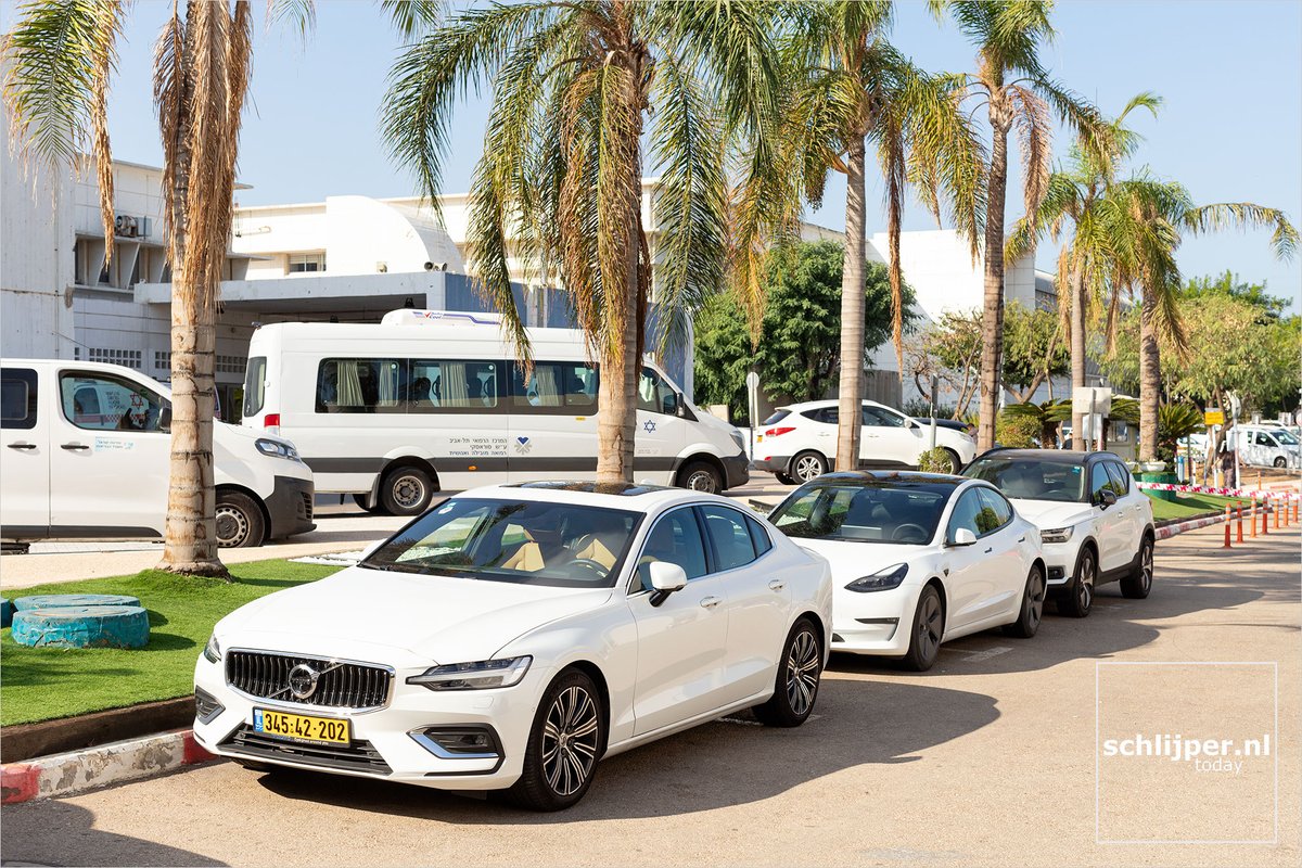 schlijperisrael's tweet photo. Where: Israel, Holon, Edith Wolfson Hospital
When: 19 09 2023 09:22
What: #VolvoS60 #TeslaModel3 #VolvoXC40 #whitecars https://t.co/PlmeCYsKdD