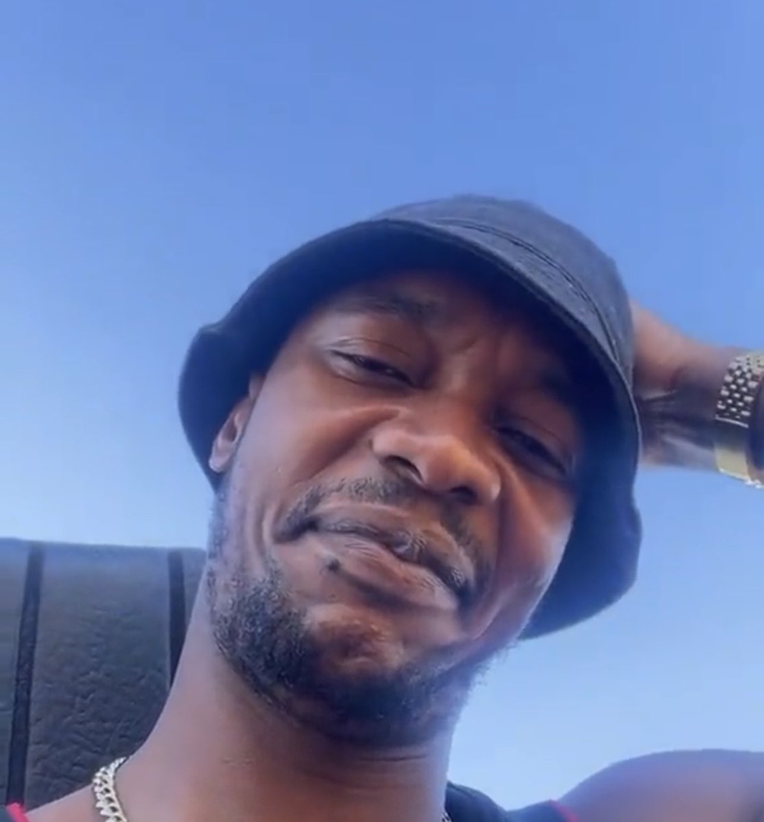 Roboto x3 tweet media