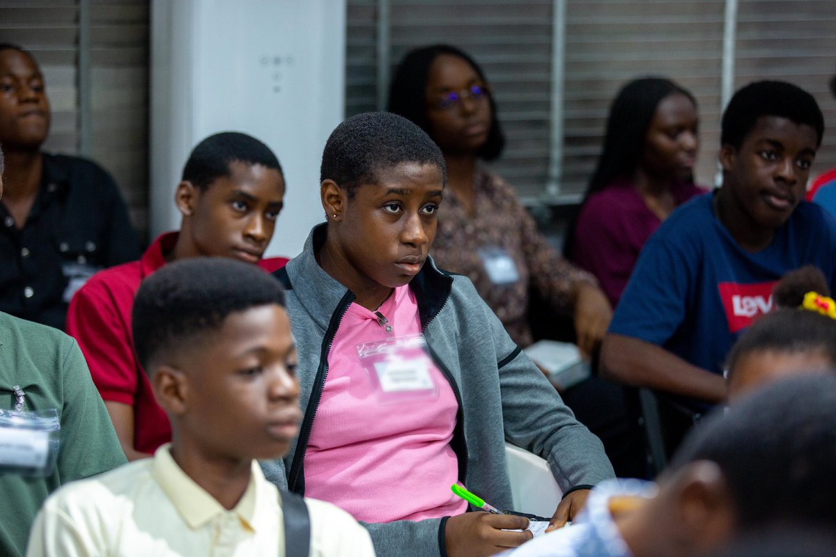Sterling_Bankng's tweet photo. For the maiden edition, we organized a 1-day financial literacy session for 50 children of our amazing Sterling Humans. The day was filled with interactive exercises and games, covering topics from piggy banks to stock markets.
Watch these young minds soar🚀
#Impact50 https://t.co/IEwmx5prCK