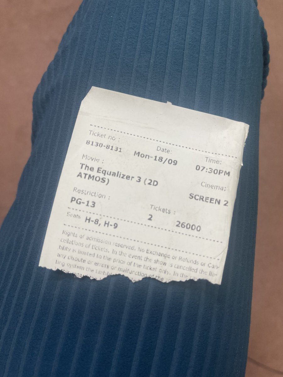 DenzelUG's tweet image. The older I grow, I’ve learned how important it is to support your family members. 
🙌🏿
In light of this, had to go watch the latest motion picture by my uncle Denzel Washington. 
🙊
#FamilyFirst #Equalizer3