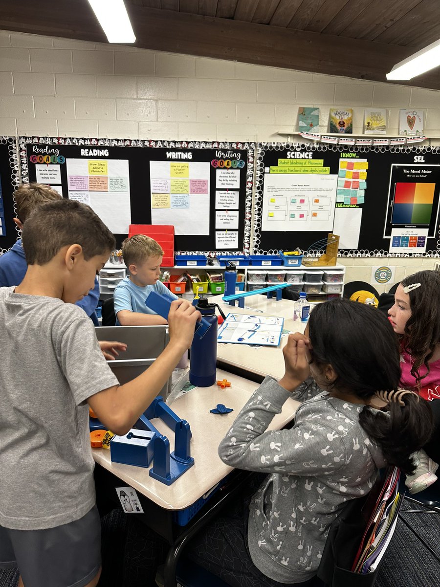 Miss Pantos tweet media