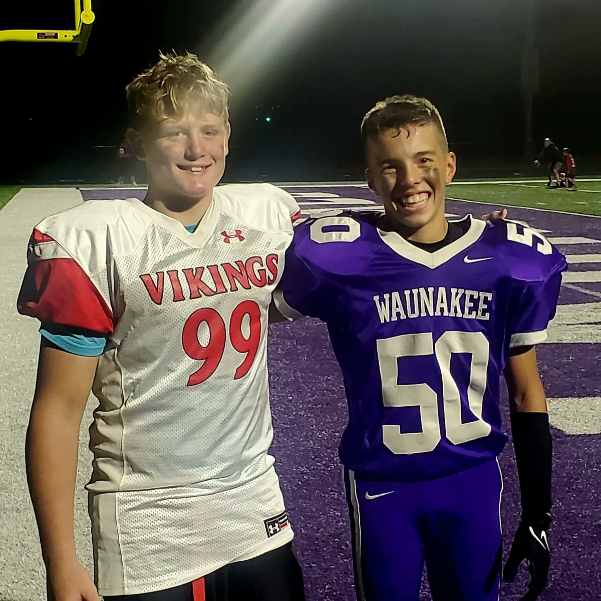 TheTrapMan73's tweet image. The two dudes have gone through it together for years as wrestling buds. Last night they took each others best shots on the turf. #RTElite #JordanTrained