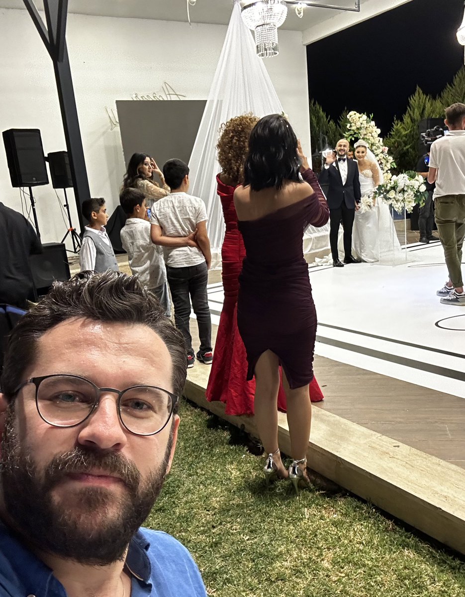 yoneydr's tweet photo. Esenler Deva ekonomi birim başkanımız Kayhan Bey’in düğününe katıldık, bir ömür boyu mutluluklar diliyoruz🧿 @EsenlerGencdeva @esenlerdeva https://t.co/jxwwxYQ8o9