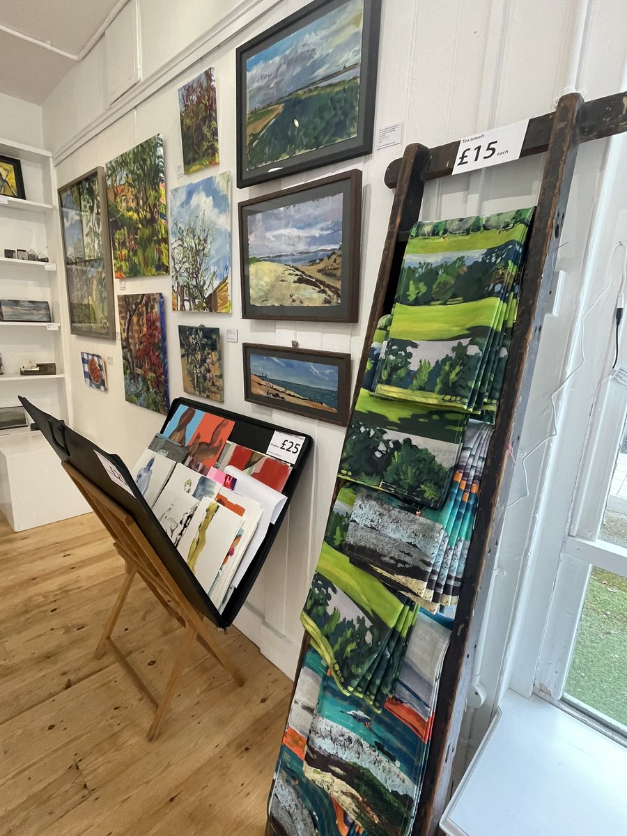 Come in and enjoy ‘Out of Doors’ our refreshing new exhibition of ceramic  sculptures by Rowena Brown and paintings by Susan Rentoul

Open 19 to 30 Sept, 11am to 6pm (closed Mondays) Private View Tuesday 19th Sept 5-8pm