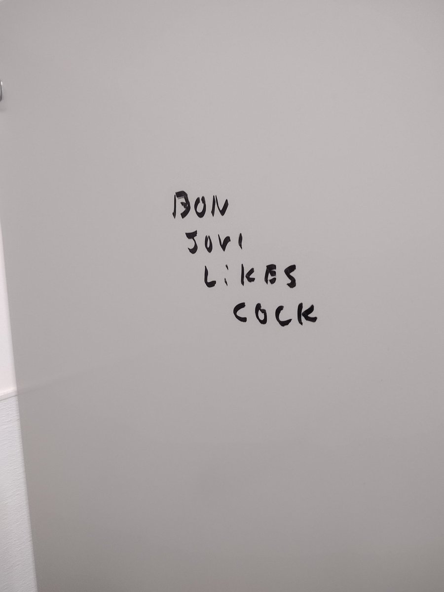 TalezDa's tweet image. Someone keeps leaving graffiti at @Billybobwalter1 's mom's gloryhole station