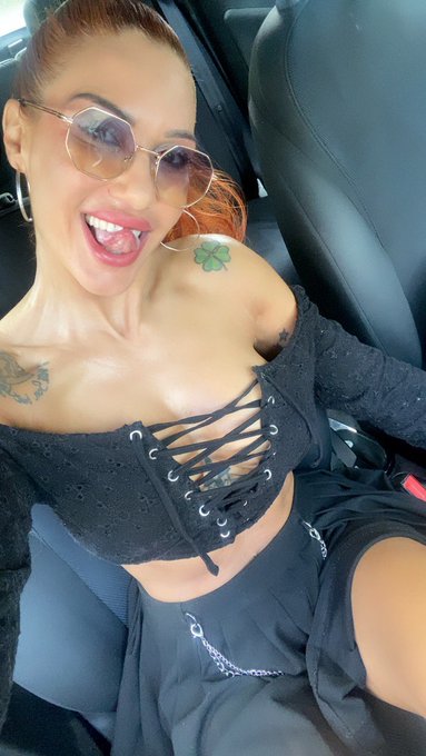 Ragazzi questa sera alle 21 :30 SAR&Ograve; in live su BIGO 😁se vuoi partecipare alle mie dirette puoi scaricare