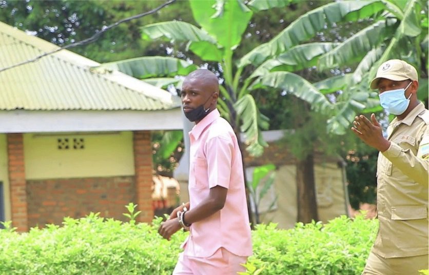 Dr. Dash (@dr_dash250) on Twitter photo Ubutumwa Bufunguye Bugenewe Minisitiri W’ubutabera Mu Rwanda Hon, Dr Ugirashebuja Emmanuel.<a href="/eugirashebuja1/">Dr. Emmanuel Ugirashebuja</a>
Hon, ubwo u Rwanda rwabohorwaga Tariki 4/07/1994 waburaga amezi 5 ngo wuzuze imyaka 18. Amateka y’ikigihugu urayazi icyo gihe muri 1994 u Rwanda bari barutereye icyizere Ubutumwa Bufunguye Bugenewe Minisitiri W’ubutabera Mu Rwanda Hon, Dr Ugirashebuja Emmanuel.<a href="/eugirashebuja1/">Dr. Emmanuel Ugirashebuja</a>
Hon, ubwo u Rwanda rwabohorwaga Tariki 4/07/1994 waburaga amezi 5 ngo wuzuze imyaka 18. Amateka y’ikigihugu urayazi icyo gihe muri 1994 u Rwanda bari barutereye icyizere