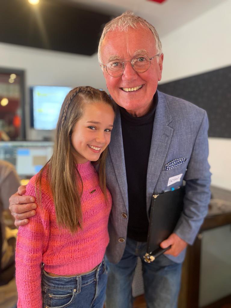 sowyouent's tweet photo. Monday (and Tuesdays) with Maddy! https://t.co/kJcyA2yAJ1