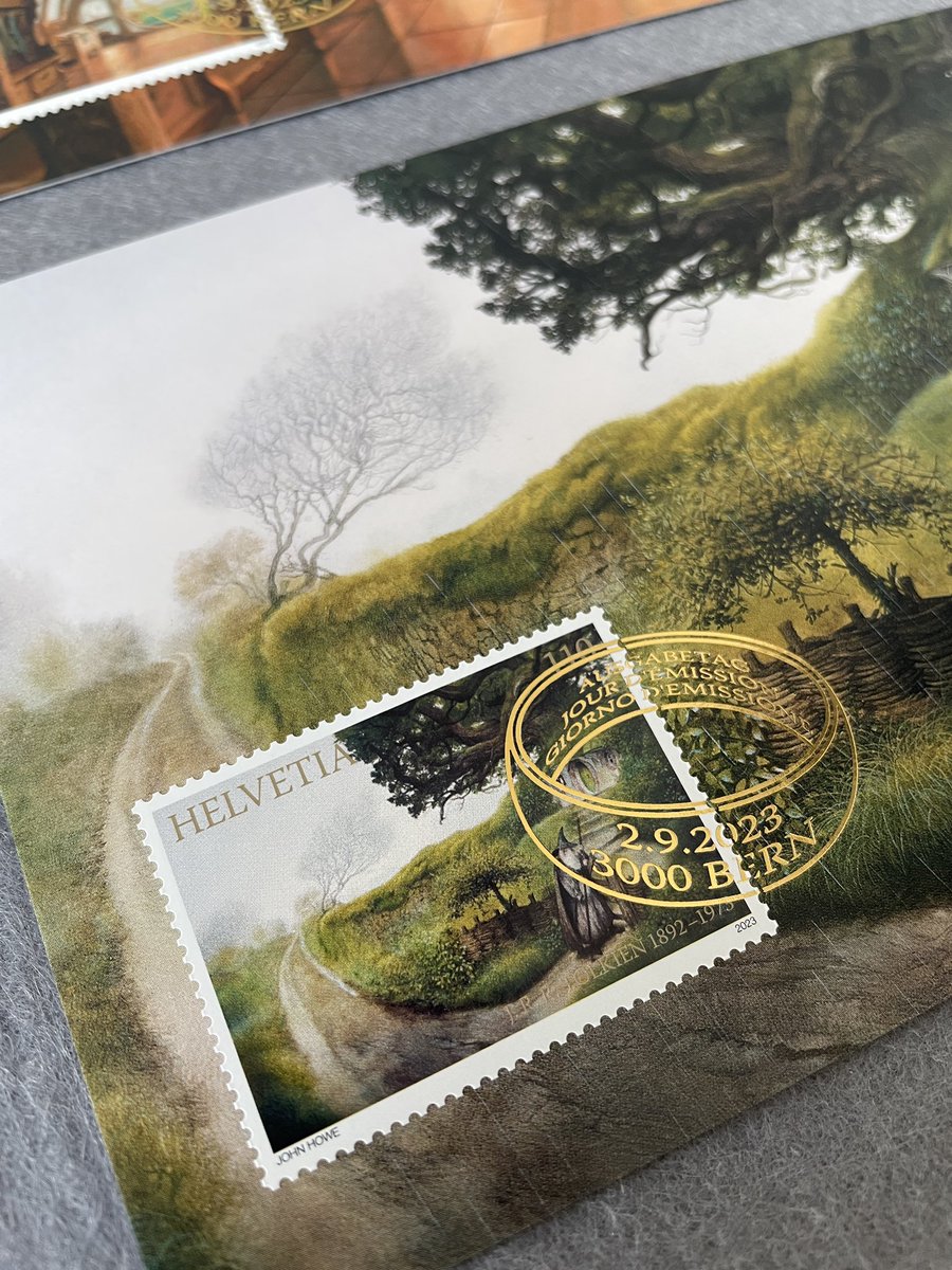 norloth's tweet image. They are so beautiful! #Tolkien  #JohnHowe