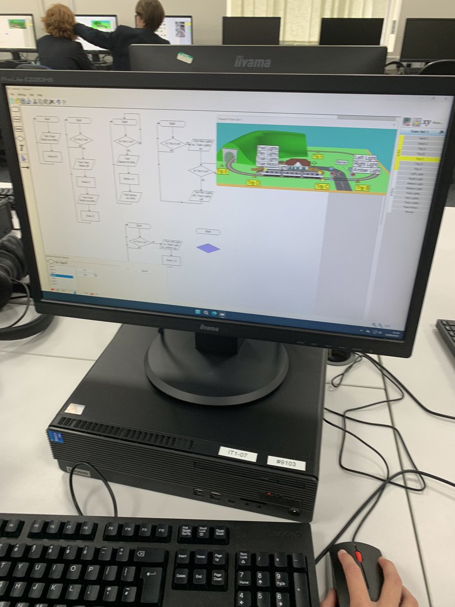 I don’t care what anyone says. You can’t beat Flowol for getting kids to learn about computer control and algorithms. #oldschool