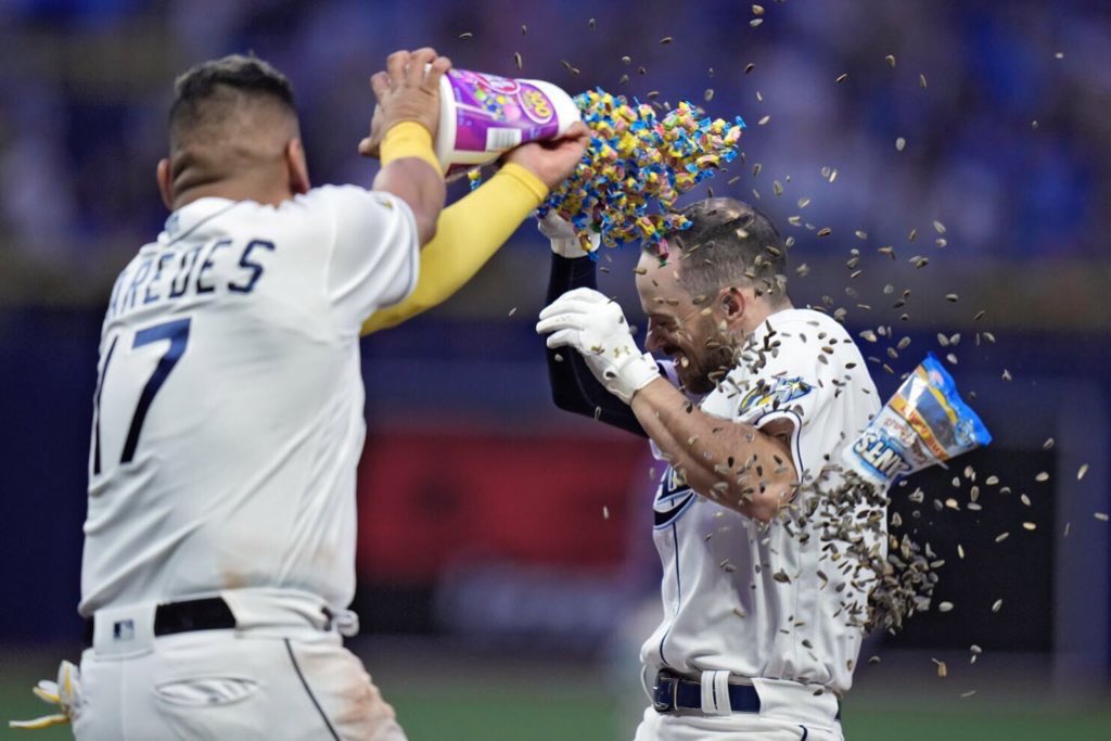 cowboyaroza's tweet photo. Rays Mafia,

Every Rays Fan, 

300 Reposts and Likes. 

I’ll Drop the Playoff Hype Video. 

If you’re gonna wanna run through a WALL. 

I suggest you Like and Repost 😈👀 https://t.co/EuQbng95B5