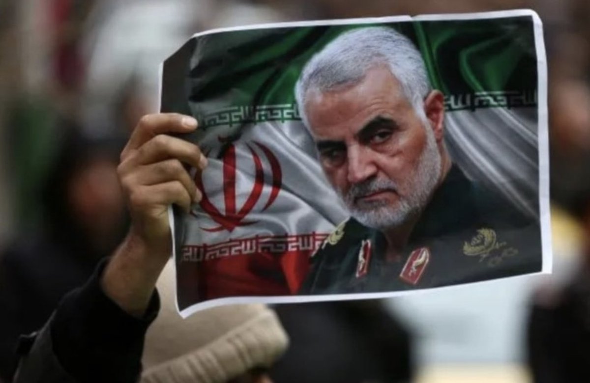 Ni Perdón Ni Olvido ‼️
#Iran expresa que pronto expondrá los resultados de la investigación, adelantan que incluyen 60 norteamericanos en lista negra por estar implicados en el asesinato de Comandante #Suleimani