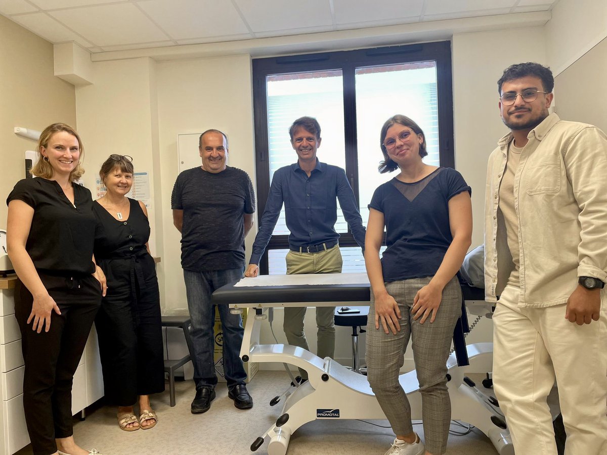 jamescheron's tweet image. 👨🏻‍⚕️ La @Ville2Montereau à recruté cet été dans son Pôle Médical Municipal :
➡️ 1 #kiné
➡️ 1 #dentiste
➡️ 3 #sagefemme 
La Municipalité lutte ainsi contre la désertification médicale résultant de l’inaction des gouvernements depuis plusieurs décennies... Priorité #santé !