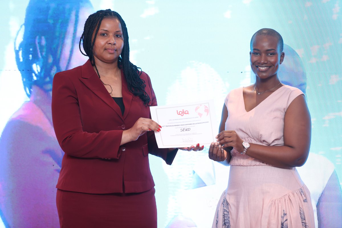 LOJIQ's tweet photo. PLEINS FEUX SUR NOS PARTENAIRES | 2 prix LOJIQ octroyés à 2 jeunes entrepreneures dans le cadre des #PrixBJKD de la @BjkdFondation qui ont eu lieu le 16 septembre à #Abidjan. 🇨🇮
Les lauréates pourront participer aux RDV d’affaires de la #Francophonie à Québec à l’été 2024! https://t.co/lPAAPFkiam