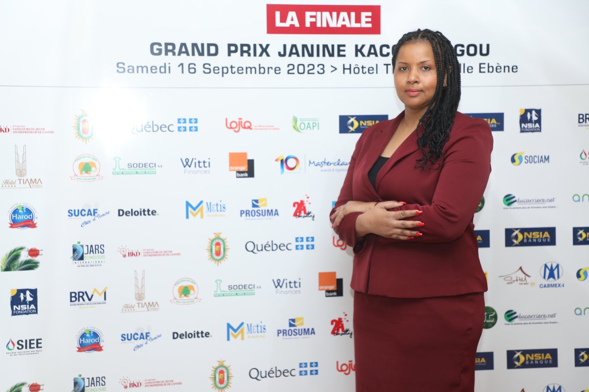 LOJIQ's tweet photo. PLEINS FEUX SUR NOS PARTENAIRES | 2 prix LOJIQ octroyés à 2 jeunes entrepreneures dans le cadre des #PrixBJKD de la @BjkdFondation qui ont eu lieu le 16 septembre à #Abidjan. 🇨🇮
Les lauréates pourront participer aux RDV d’affaires de la #Francophonie à Québec à l’été 2024! https://t.co/lPAAPFkiam