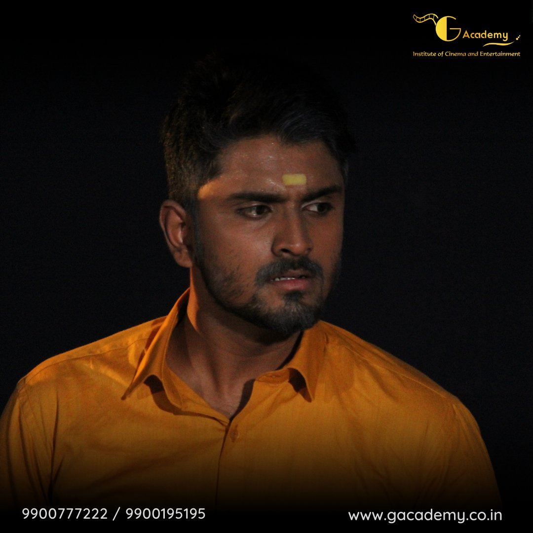 GACADEMY5's tweet photo. ಸಾಹೇಬರು ಬರುತ್ತಾರೆ ನಾಟಕ ನಮ್ಮ ವಾರಾಂತ್ಯ ನಟನಾ ವಿದ್ಯಾರ್ಥಿಗಳಿಂದ.
Sahebaru baruthare Drama by Weekend Acting batch
.
Releasing Soon on YouTube 🙌
.
Visit https://t.co/Y7JrKnNWRN
Or call now on 9900777222, 9900195195
.
#gacademy #sripadastudios @sripadastudios @gurudeshpande https://t.co/hSYDIsHoi7
