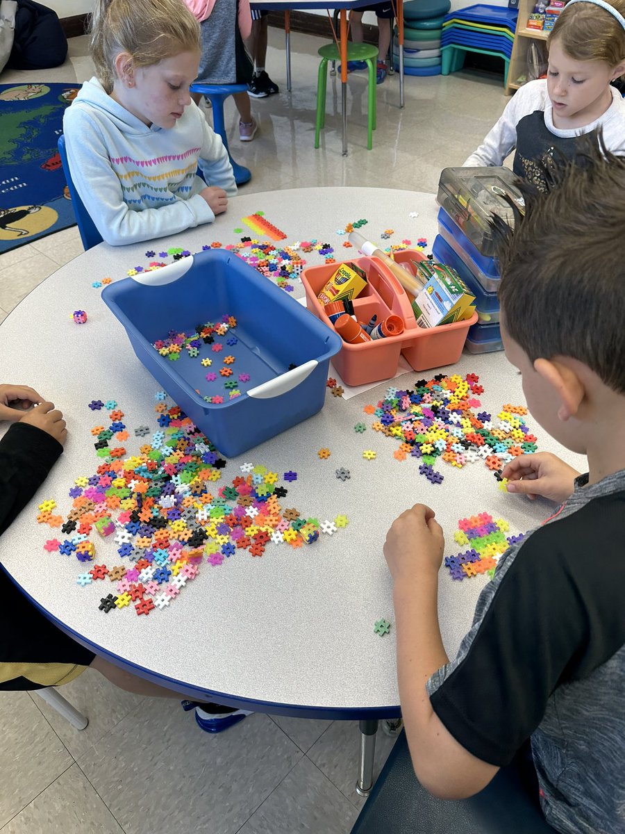 MsRossTeaches's tweet image. Such a fun start to our morning! #softstart #secondgrade