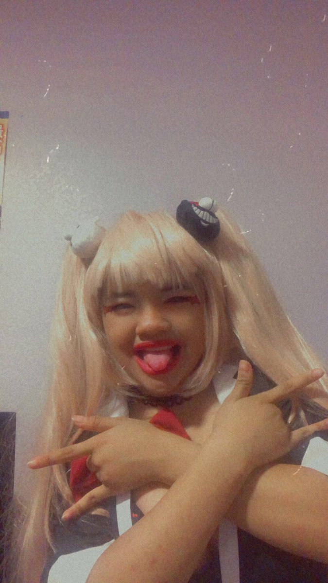 AFandomSimp's tweet photo. Did a Junko cosplay! The tiktoks are on their way!

#danganronpa #junkoenoshima https://t.co/Uo6mDj6IZQ
