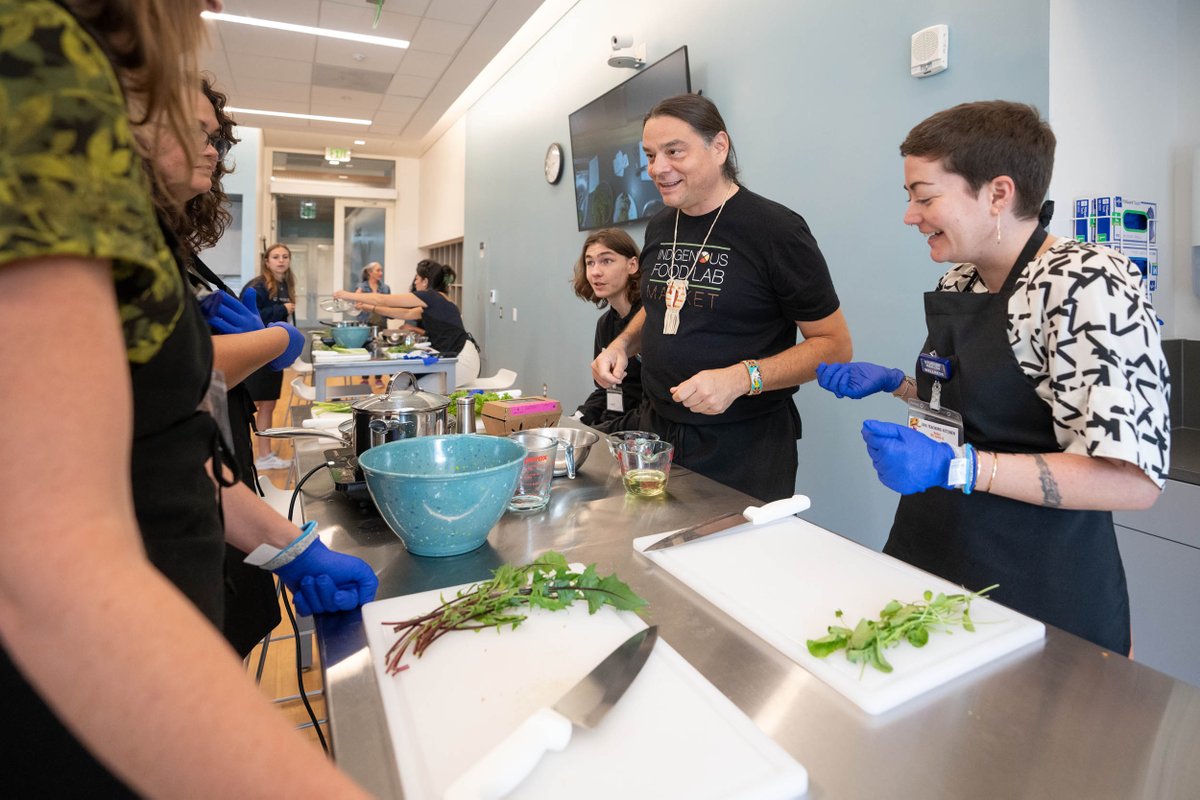 Award-winning chef and author Sean Sherman, aka @the_sioux_chef, visited UVA recently for a cooking demonstration and panel discussion hosted by the @uvademocracy. news.virginia.edu/content/sioux-…