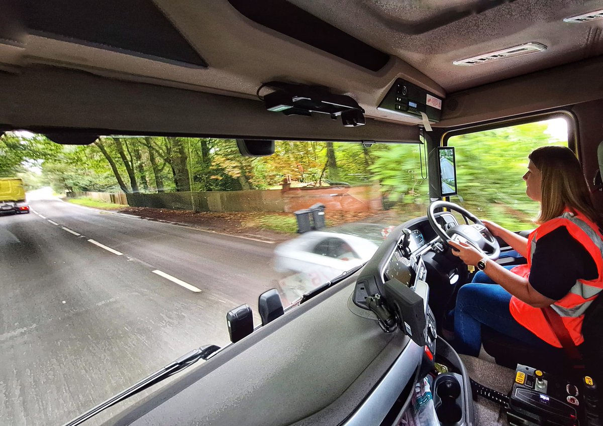 MotusComCareers's tweet image. Revving up for the future with strong women in the driver's seat of the automotive industry! 🚛

Here's Harriet, paving the way for a more inclusive road ahead and steering us toward innovation and equality 🤝

#WomenInAuto #AutomotiveCareers #MotusPeople #MotusCommercials