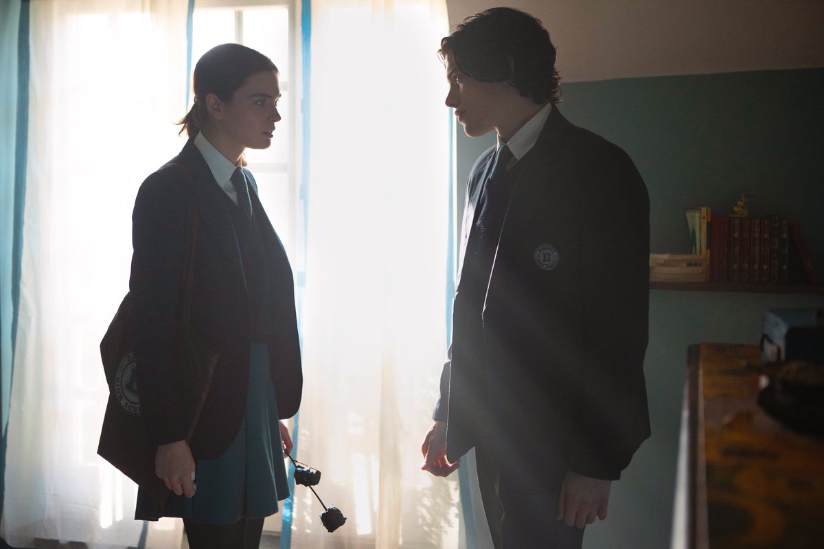 NetflixIT's tweet photo. 🖤Rigel🖤Nica. Il film ispirato al fenomeno letterario Fabbricante di lacrime di Erin Doom è in arrivo nel 2024 solo su Netflix 🦋 https://t.co/3nvXgFWSmU