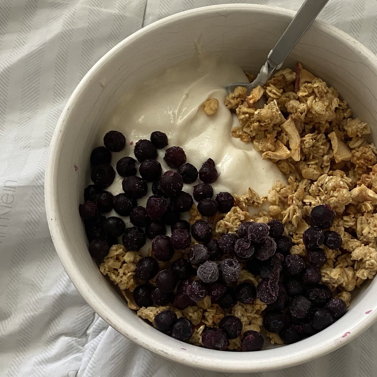 VictoriaSueiro's tweet photo. Romanticizing my mornings https://t.co/e63Fvex4lZ
