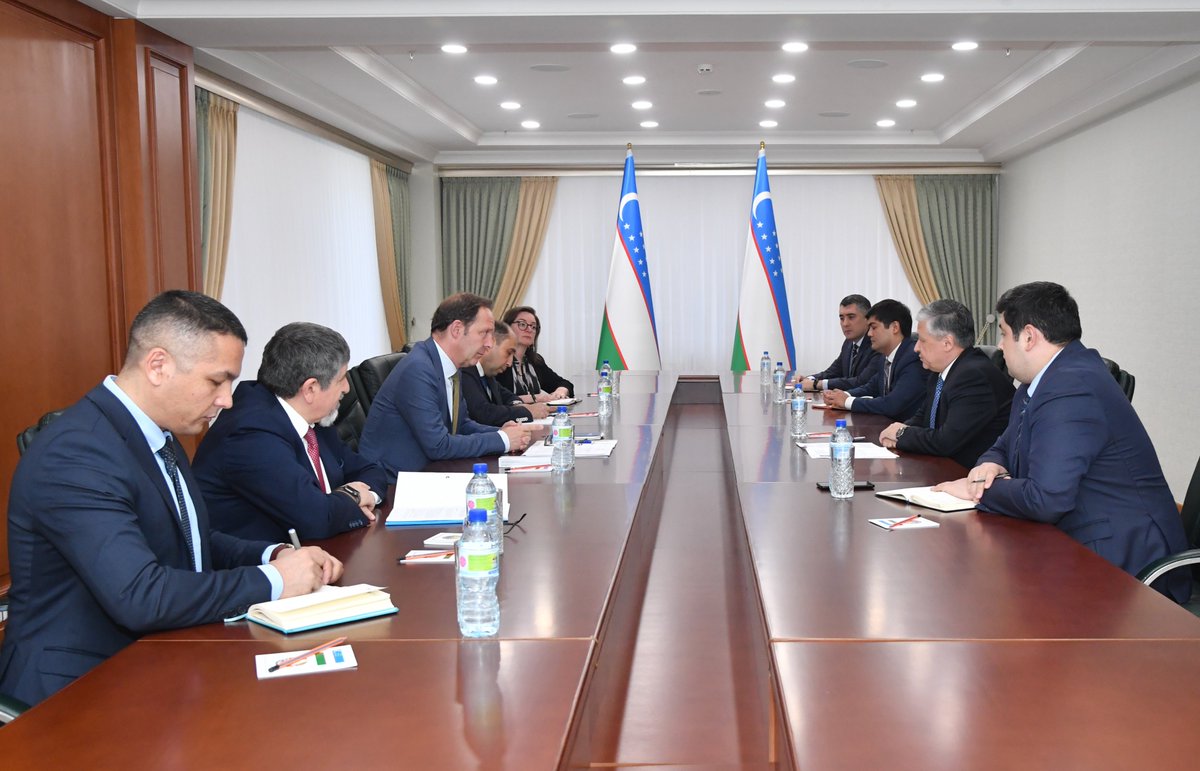 uzbekmfa's tweet photo. On September 18, 2023, Deputy Minister of Foreign Affairs of the Republic of Uzbekistan Bakhromjon Aloyev received the Regional Director for the @UNmigration Regional Office for South-Eastern Europe, Eastern Europe and Central Asia Manfred Profazi.
https://t.co/Ps0afFnpH0 https://t.co/HDUOpPLnDl