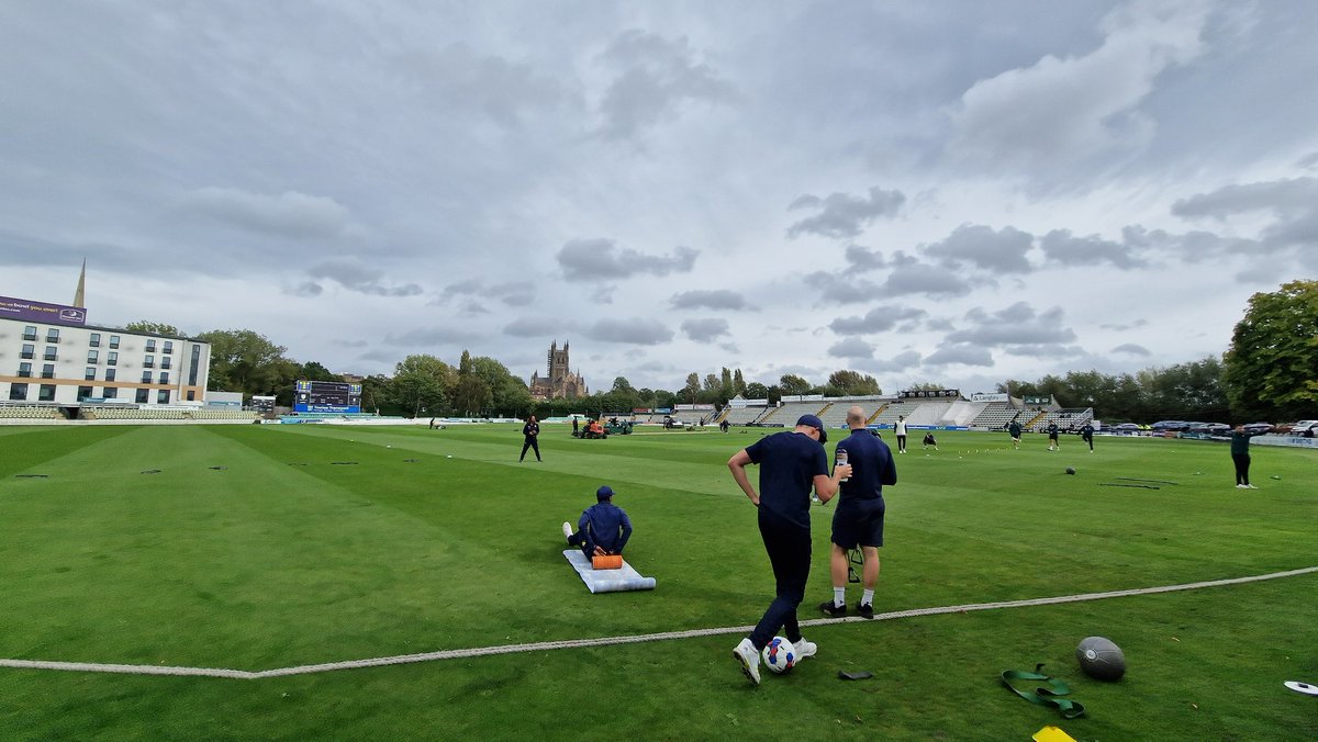 Martycricket's tweet photo. The plan is to start at 3.45pm. Still awaiting news of overs.
Toss at 3.30pm.
#bbbccricket https://t.co/Qmria6ie58