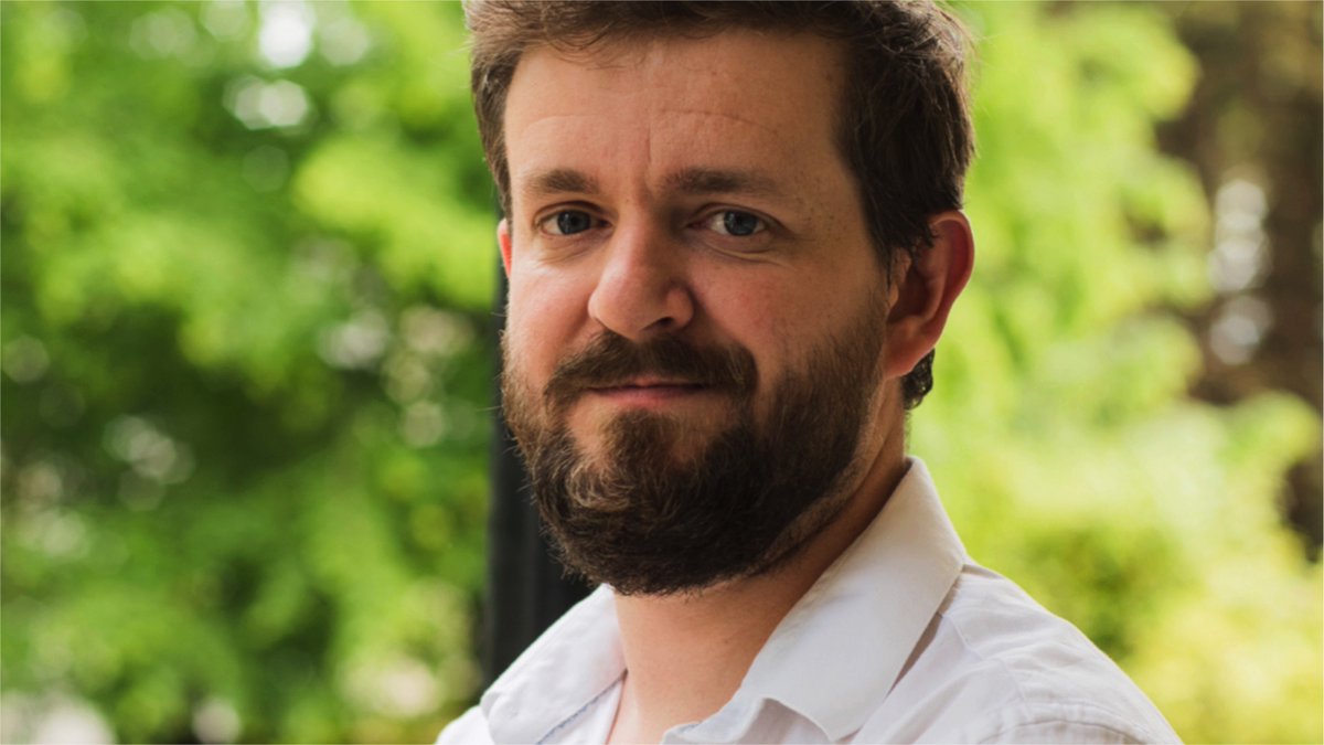 Dirigée par Fred de Gombert, la société nantaise <a href="/akeneopim/">Akeneo: The Product Experience Company</a> , spécialiste de l’information produit, boucle l’acquisition d’<a href="/UNiFAi_app/">Unifai, an Akeneo company</a>. Cette start-up parisienne incubée à  <a href="/joinstationf/">STATION F</a> lui apporte une quinzaine d’experts en IA. (Accès abonnés). agence-api.ouest-france.fr/article/akeneo…