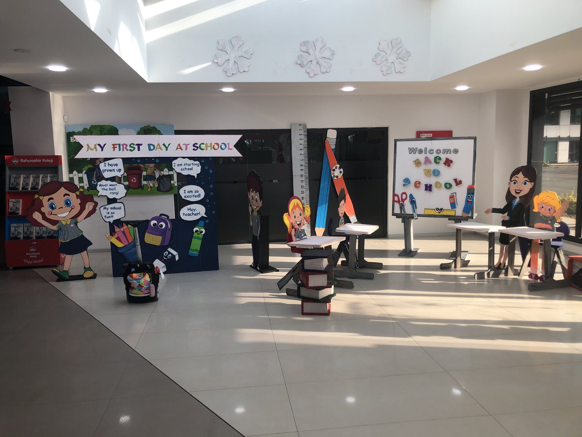 “Dünyanın her tarafında öğretmenler insan topluluğunun en özverili ve saygıdeğer unsurlarıdır."
Gazi Mustafa Kemal Atatürk