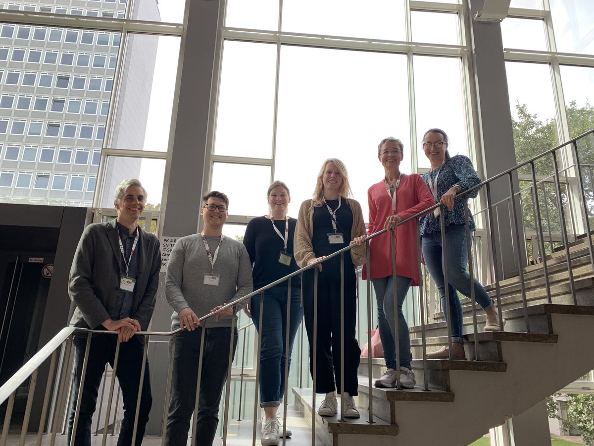 Members of the TUM-UniVienna dream team enjoying science at #isbomc23 🩵🖖⁦@SophieT99879381⁩ ⁦@Claudia0Schmidt⁩ and Sam, Lukas and Yasmine!!